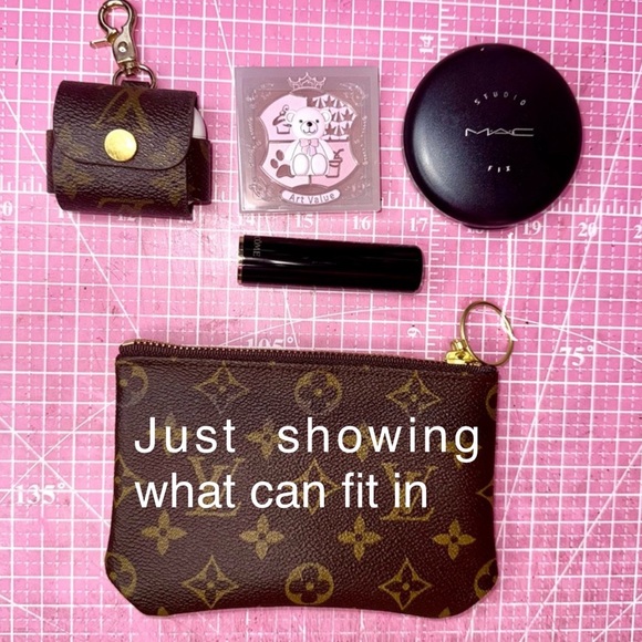 🎀 Monogram cosmetic makeup Pouch case handmade ♻️ - Picture 9 of 15